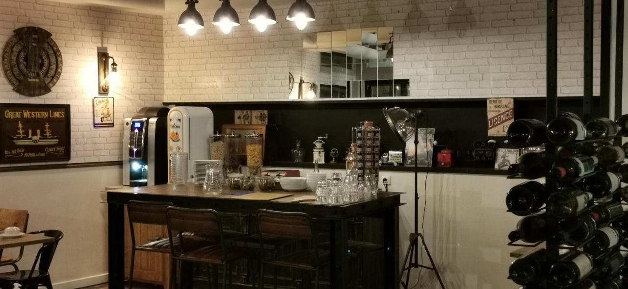 Hotel Restaurant La Voile - Le Dock'Er Locmariaquer Bagian luar foto
