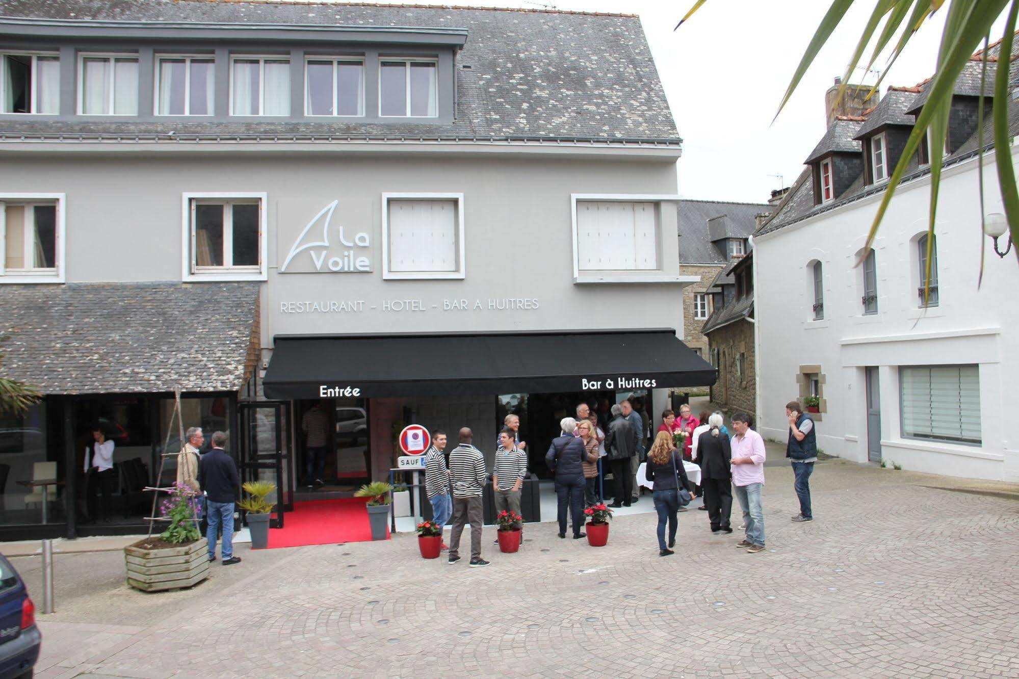 Hotel Restaurant La Voile - Le Dock'Er Locmariaquer Bagian luar foto